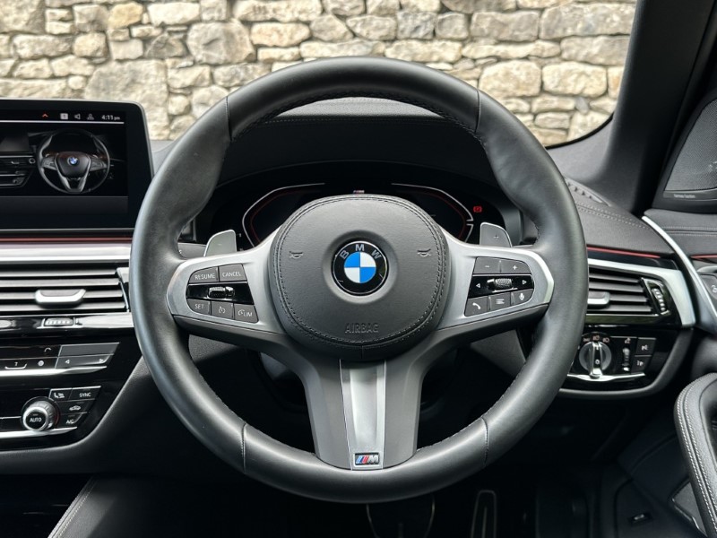 2022 (72) BMW 5 SERIES 520d MHT M Sport 4dr Saloon 5791573