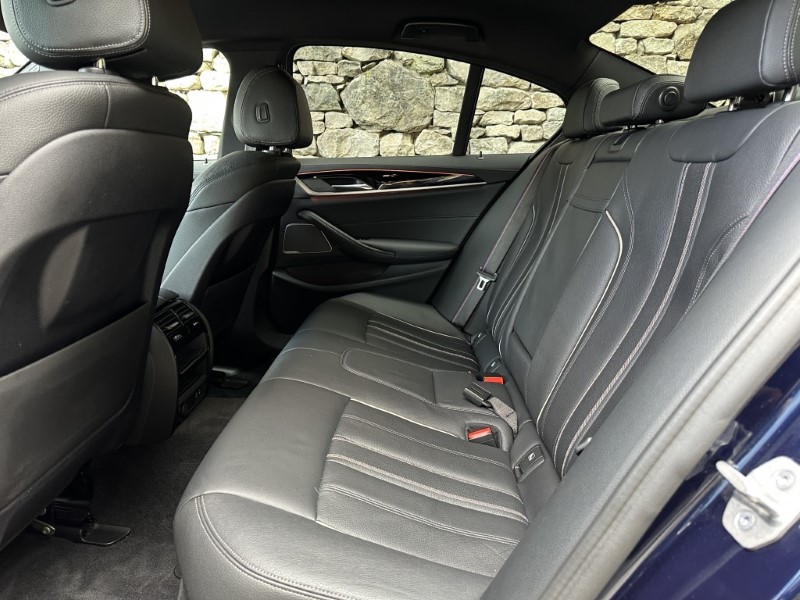 2022 (72) BMW 5 SERIES 520d MHT M Sport 4dr Saloon 5791550