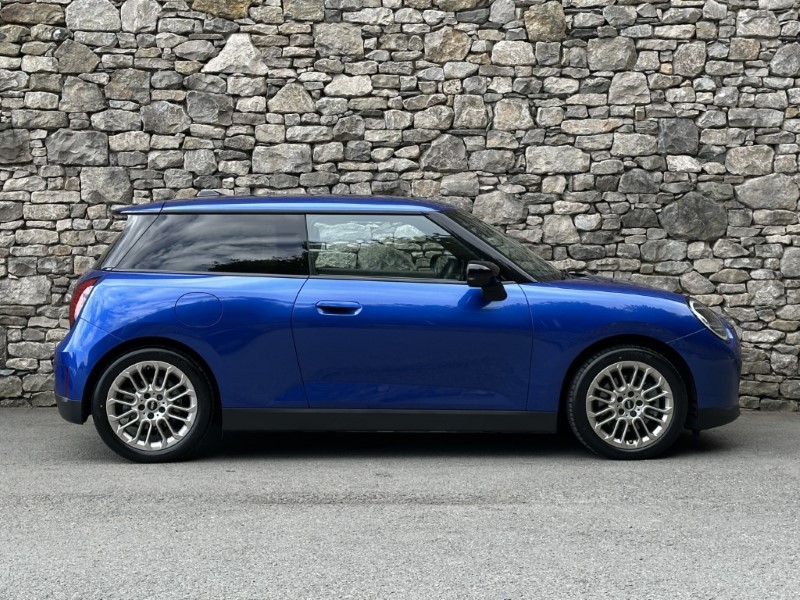 2024 (24) MINI COOPER SE Sport Level 3 5748713