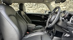 2020 (20) MINI HATCHBACK 1.5 Cooper Exclusive II 3dr Auto 5747801