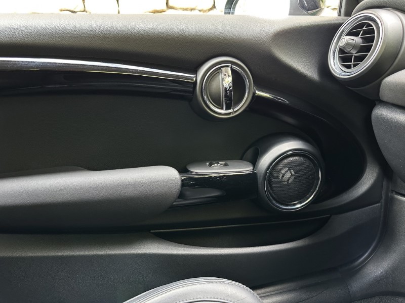 2020 (20) MINI HATCHBACK 1.5 Cooper Exclusive II 3dr Auto 5747808