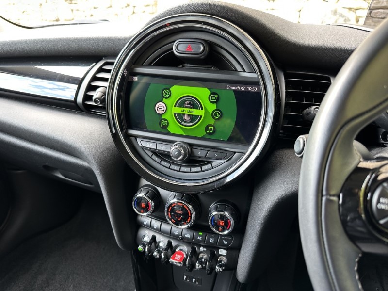 2020 (20) MINI HATCHBACK 1.5 Cooper Exclusive II 3dr Auto 5747836