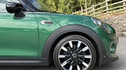 2020 (20) MINI HATCHBACK 1.5 Cooper Exclusive II 3dr Auto 5747859