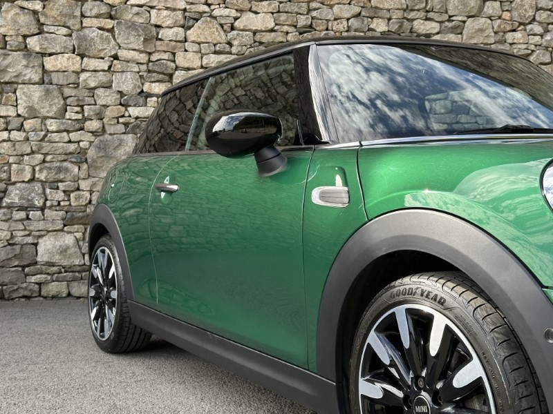 2020 (20) MINI HATCHBACK 1.5 Cooper Exclusive II 3dr Auto 5747861