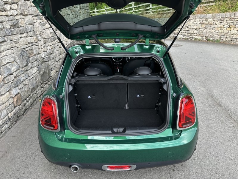 2020 (20) MINI HATCHBACK 1.5 Cooper Exclusive II 3dr Auto 5747798
