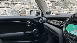 2020 (20) MINI HATCHBACK 1.5 Cooper Exclusive II 3dr Auto 5747807