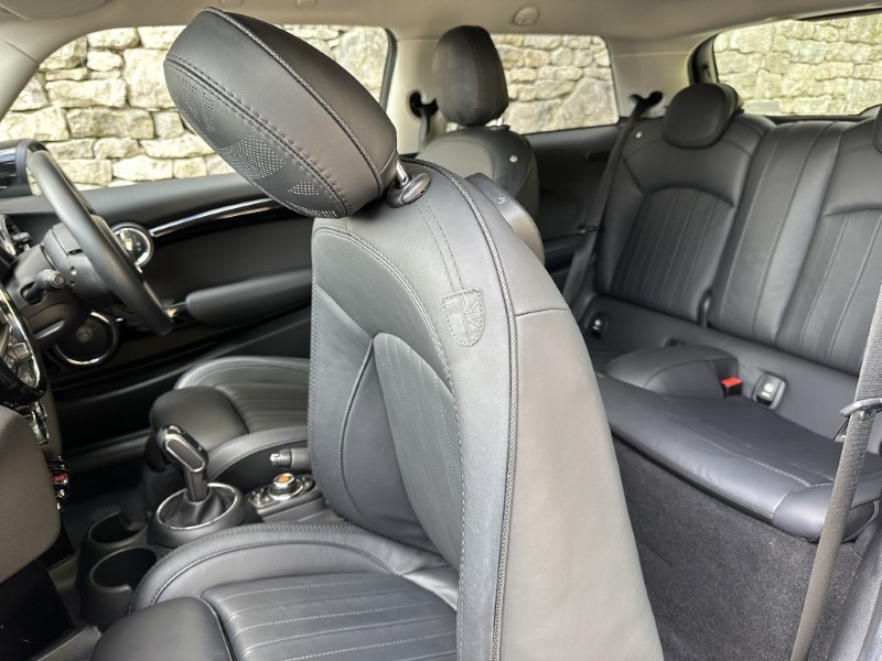 2020 (20) MINI HATCHBACK 1.5 Cooper Exclusive II 3dr Auto 5747830