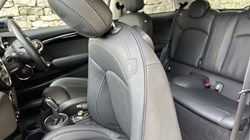 2020 (20) MINI HATCHBACK 1.5 Cooper Exclusive II 3dr Auto 5747830