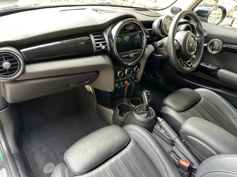 2020 (20) MINI HATCHBACK 1.5 Cooper Exclusive II 3dr Auto 5747820