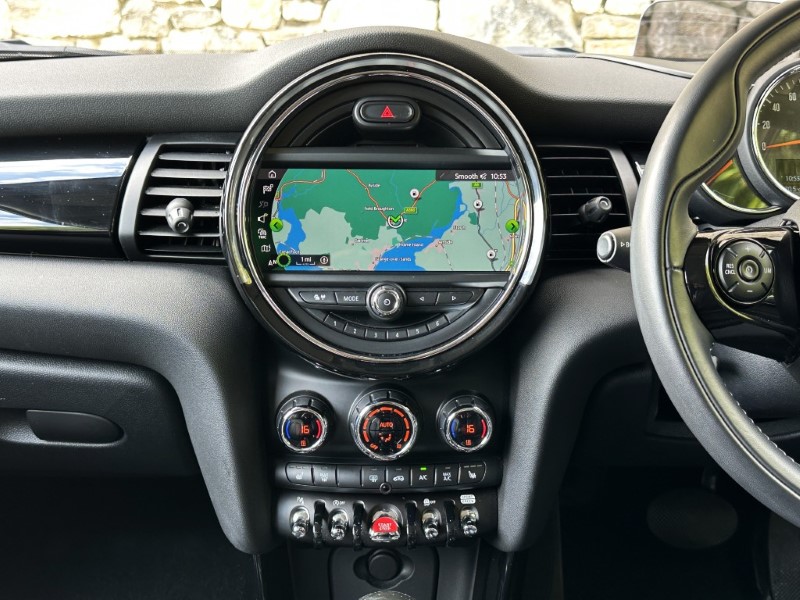 2020 (20) MINI HATCHBACK 1.5 Cooper Exclusive II 3dr Auto 5747846