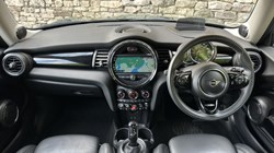 2020 (20) MINI HATCHBACK 1.5 Cooper Exclusive II 3dr Auto 5747844