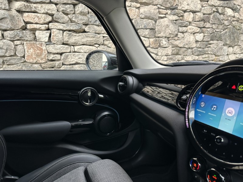 2023 (73) MINI HATCHBACK 1.5 Cooper Classic 5dr Auto 5754949