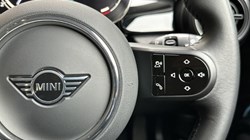 2023 (73) MINI HATCHBACK 1.5 Cooper Classic 5dr Auto 5754958