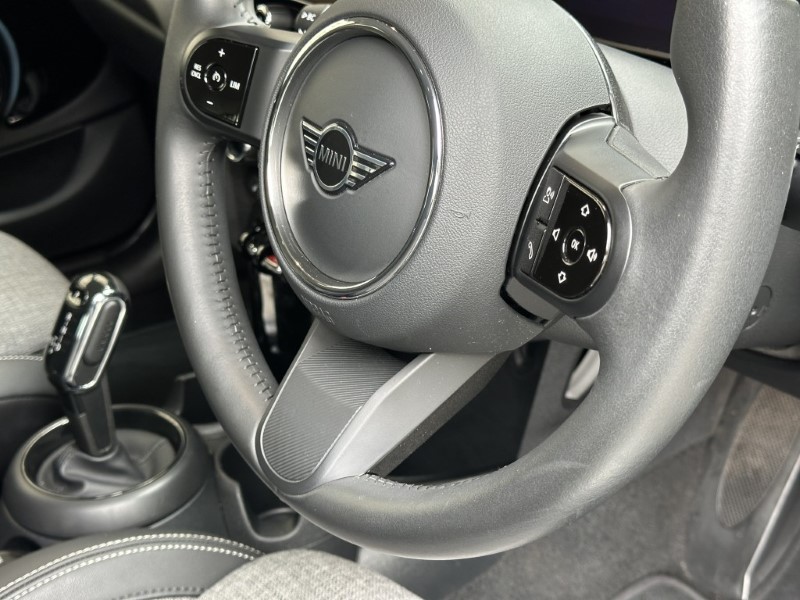 2023 (73) MINI HATCHBACK 1.5 Cooper Classic 5dr Auto 5754945