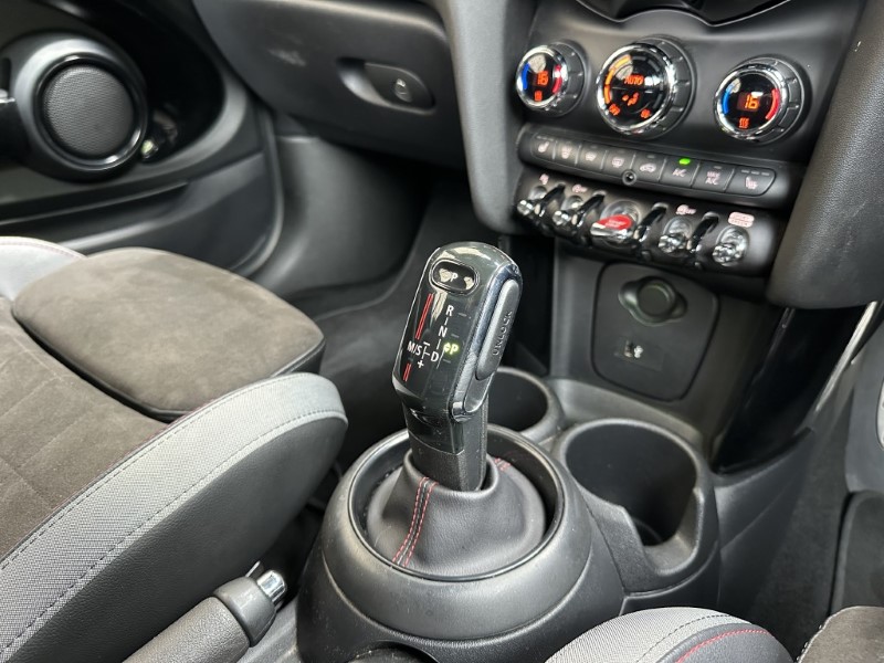 2020 (70) MINI CONVERTIBLE 2.0 Cooper S Sport II 2dr Auto 5762046