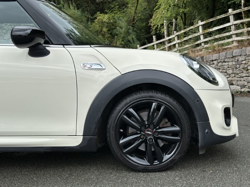 2020 (70) MINI CONVERTIBLE 2.0 Cooper S Sport II 2dr Auto 5762093