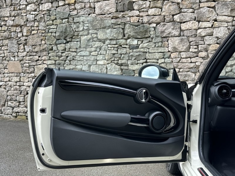 2020 (70) MINI CONVERTIBLE 2.0 Cooper S Sport II 2dr Auto 5762078