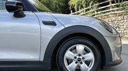 2023 (72) MINI HATCHBACK 1.5 Cooper Classic 5dr Auto 5805402