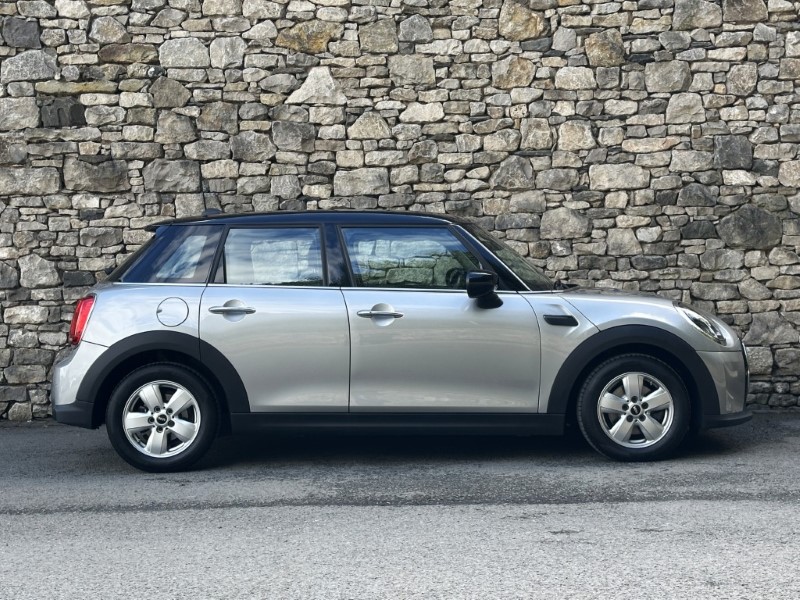 2023 (72) MINI HATCHBACK 1.5 Cooper Classic 5dr Auto 5805340