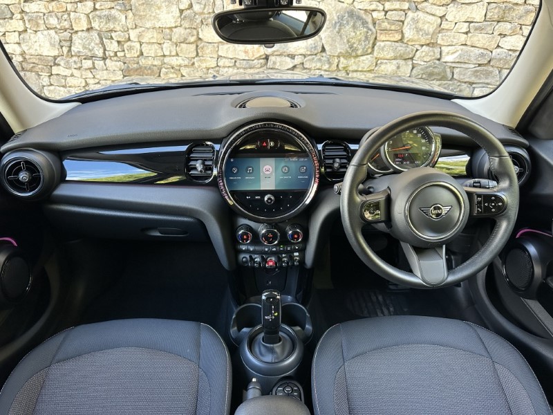 2023 (72) MINI HATCHBACK 1.5 Cooper Classic 5dr Auto 5805382