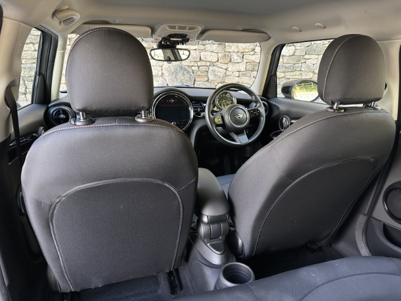 2023 (72) MINI HATCHBACK 1.5 Cooper Classic 5dr Auto 5805379