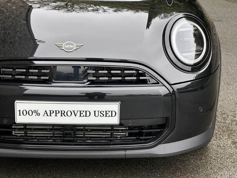 2025 (25) MINI COOPER 1.5 C Classic 5dr Auto 5816375