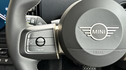 2025 (25) MINI COOPER 1.5 C Classic 5dr Auto 5816371