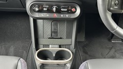 2025 (25) MINI COOPER 1.5 C Classic 5dr Auto 5816401