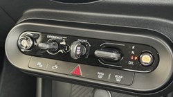 2025 (25) MINI COOPER 1.5 C Classic 5dr Auto 5816368