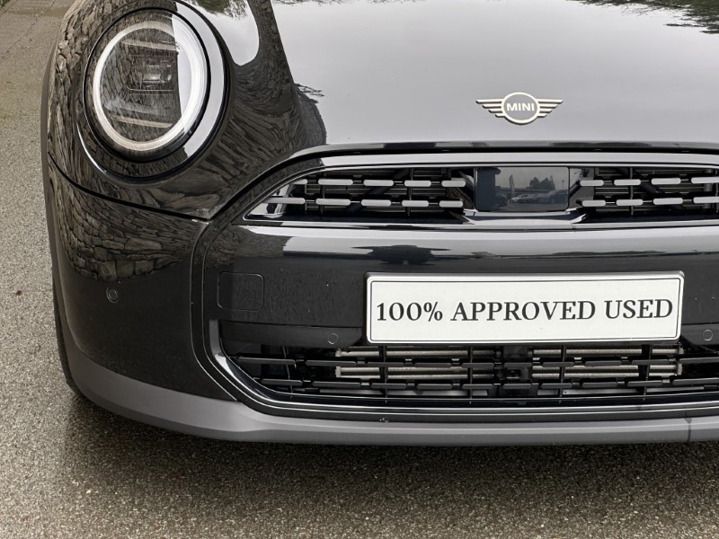 2025 (25) MINI COOPER 1.5 C Classic 5dr Auto 5816374
