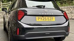 2025 (25) MINI COOPER 1.5 C Classic 5dr Auto 5816357