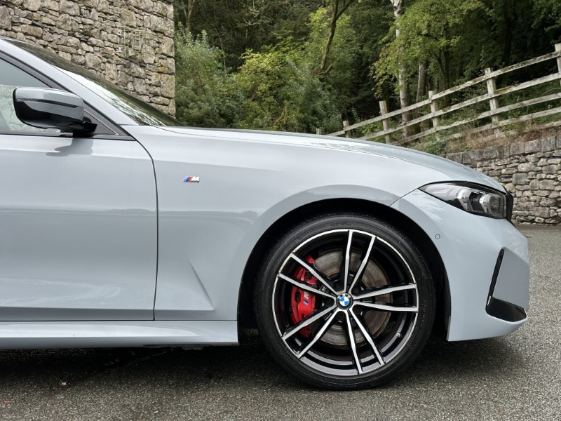 2024 (24) BMW 3 SERIES 320i M Sport 5dr Touring  5817196