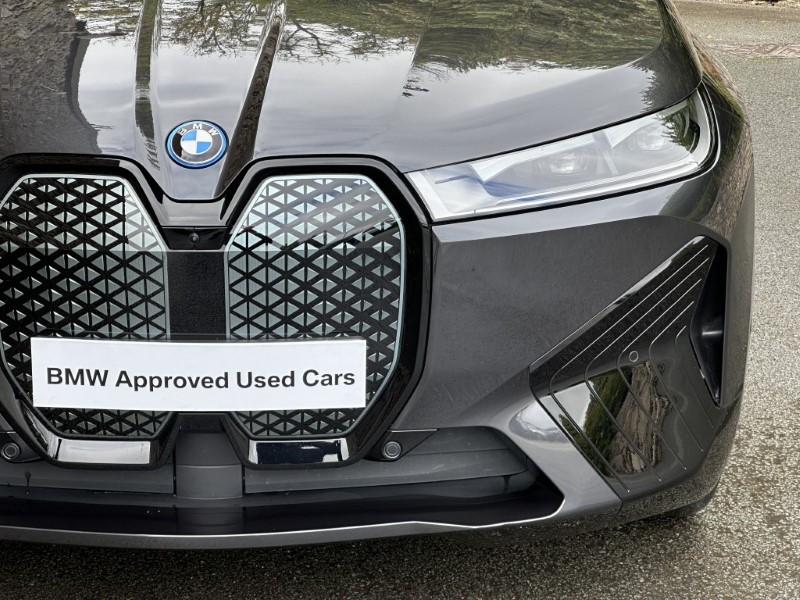 2022 (72) BMW iX xDrive40 M Sport Edition  5817411