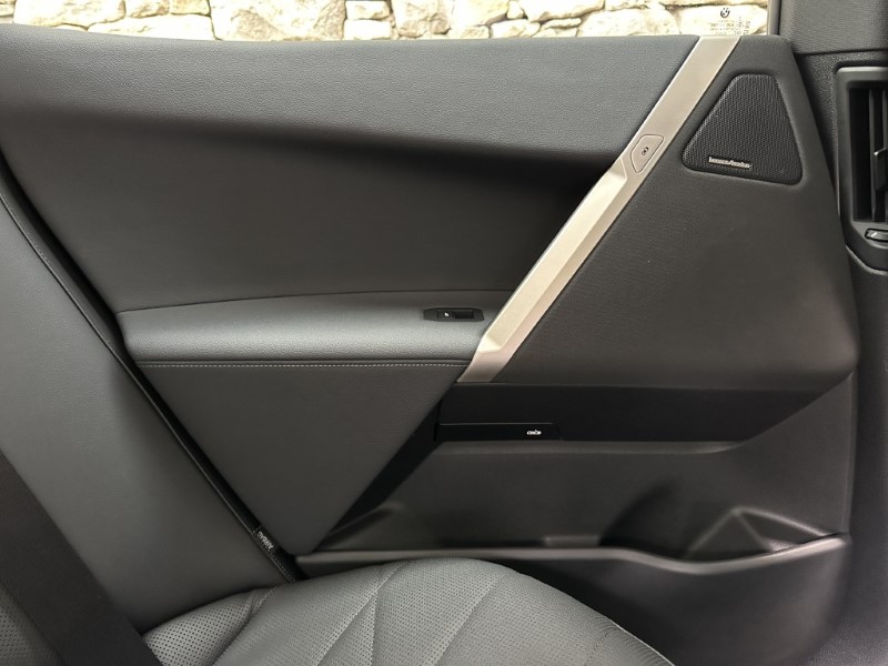 2022 (72) BMW iX xDrive40 M Sport Edition  5817389