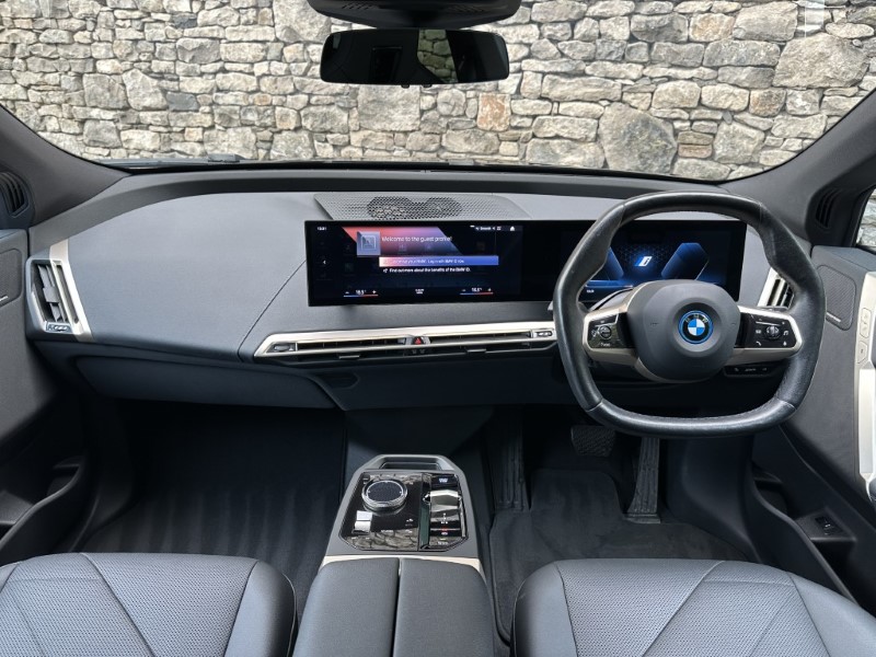 2022 (72) BMW iX xDrive40 M Sport Edition  5817436