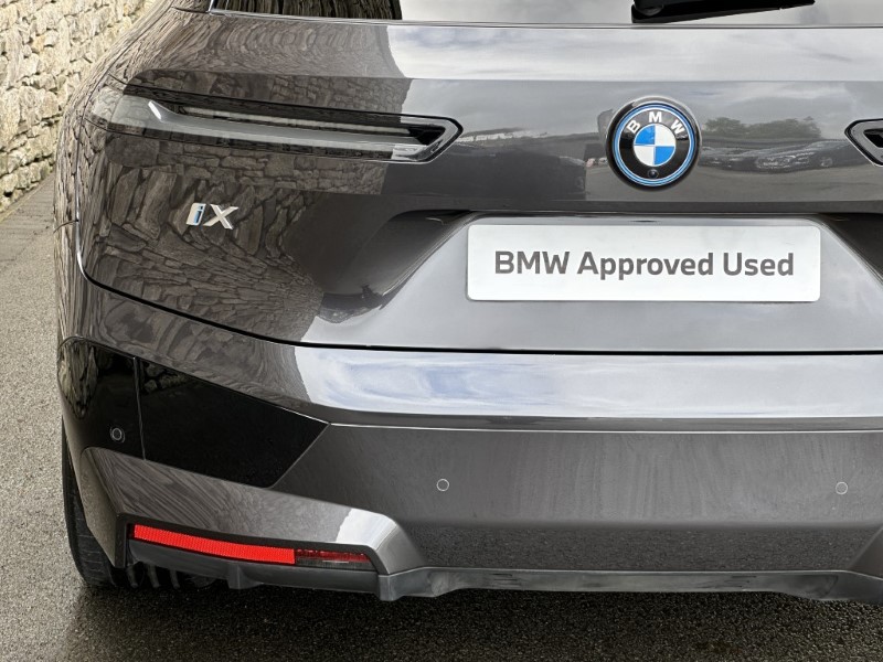 2022 (72) BMW iX xDrive40 M Sport Edition  5817396