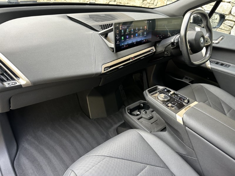 2022 (72) BMW iX xDrive40 M Sport Edition  5817418