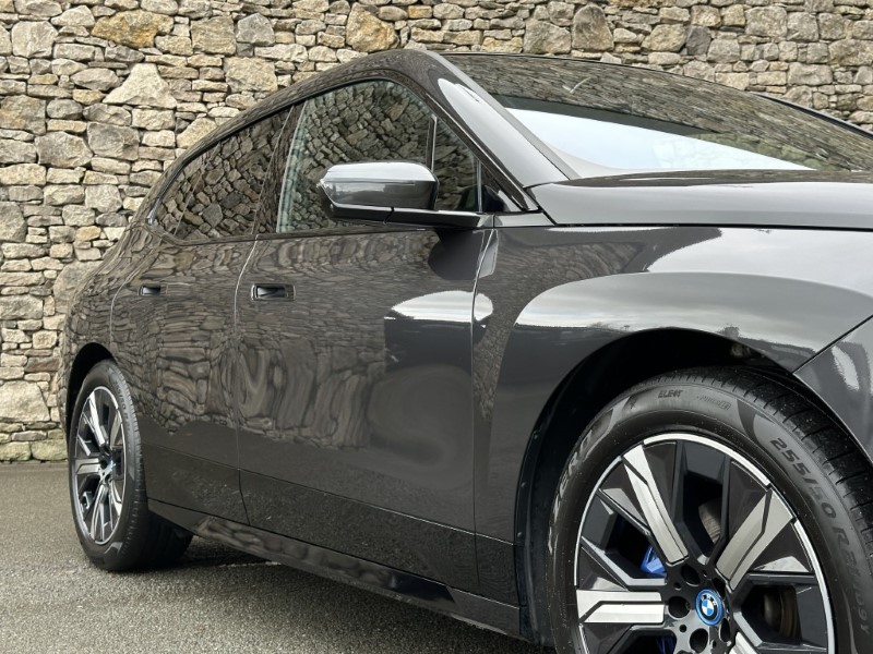 2022 (72) BMW iX xDrive40 M Sport Edition  5817458