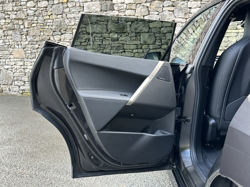 2022 (72) BMW iX xDrive40 M Sport Edition  5817432