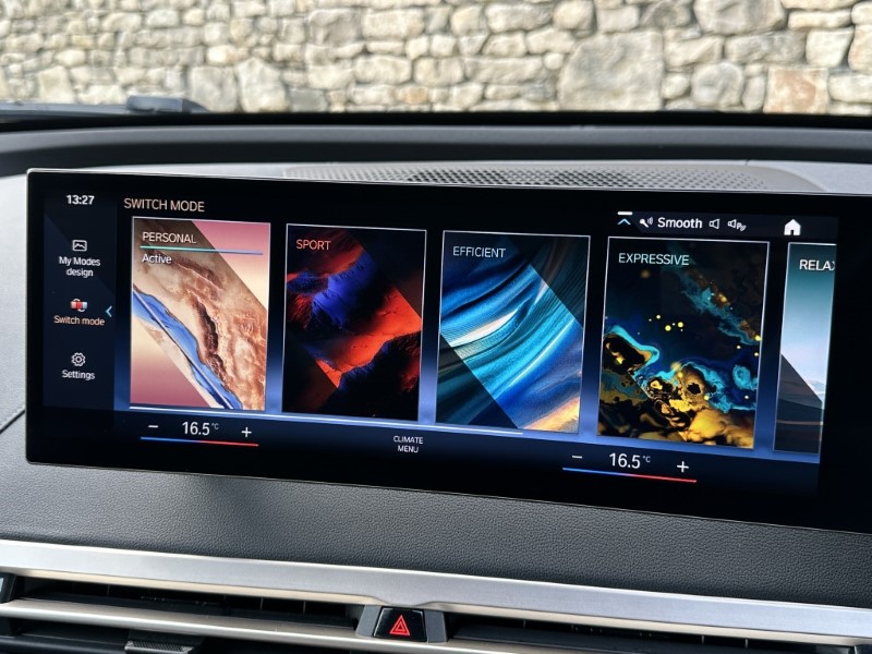 2022 (72) BMW iX xDrive40 M Sport Edition  5817425