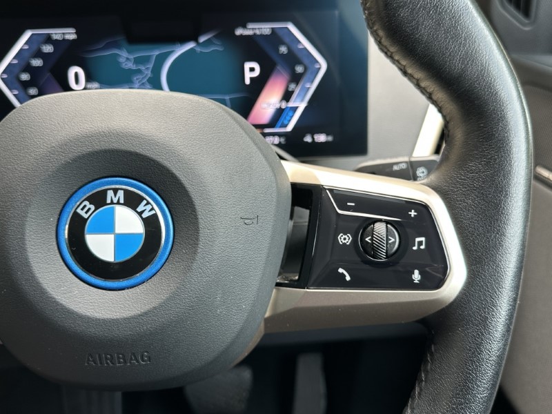 2022 (72) BMW iX xDrive40 M Sport Edition  5817408