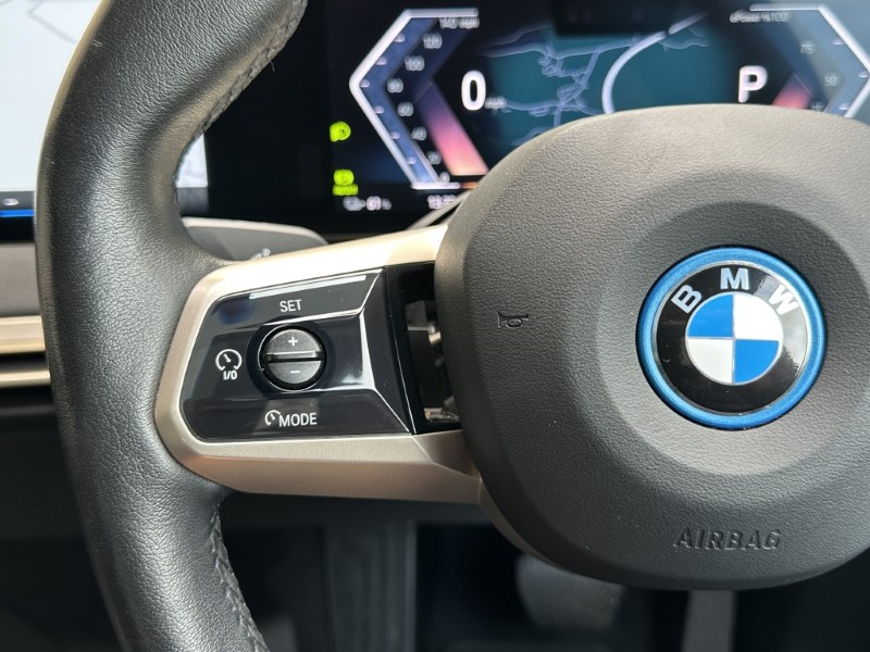 2022 (72) BMW iX xDrive40 M Sport Edition  5817407