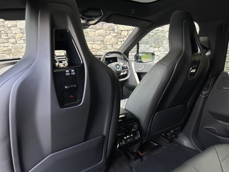 2022 (72) BMW iX xDrive40 M Sport Edition  5817433