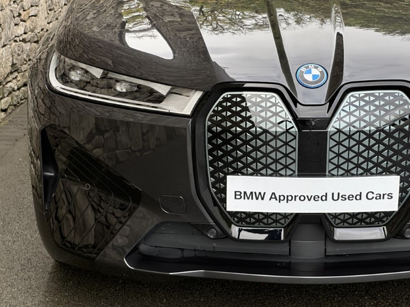 2022 (72) BMW iX xDrive40 M Sport Edition  5817410