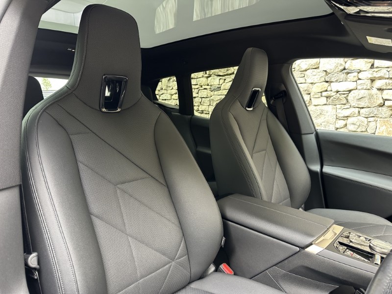 2022 (72) BMW iX xDrive40 M Sport Edition  5817388