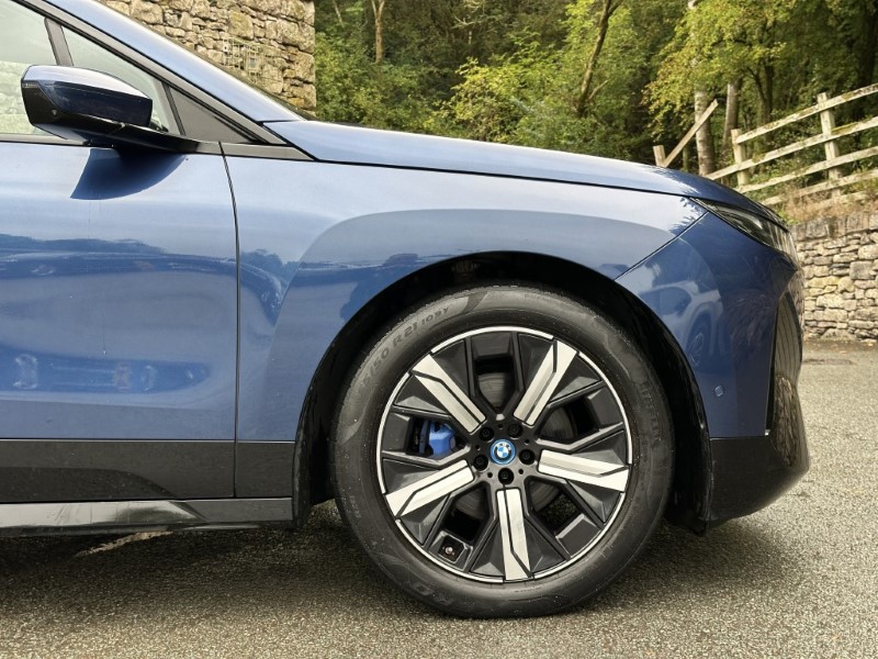 2023 (72) BMW iX xDrive40 M Sport Edition 5dr Auto 5845287