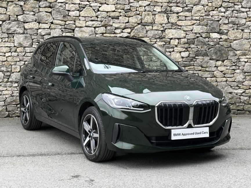 2025 (75) BMW 2 SERIES 220i MHT Sport 5dr DCT