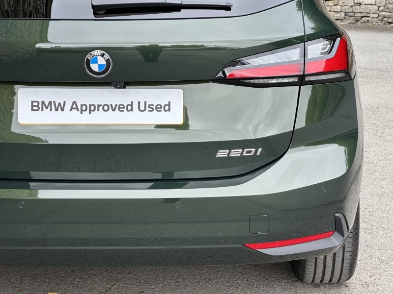 2025 (75) BMW 2 SERIES 220i MHT Sport 5dr DCT 5806600