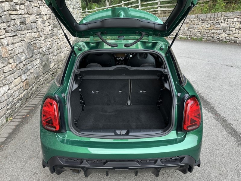 2023 (73) MINI HATCHBACK 1.5 Cooper Sport Premium 5dr Auto 5805973
