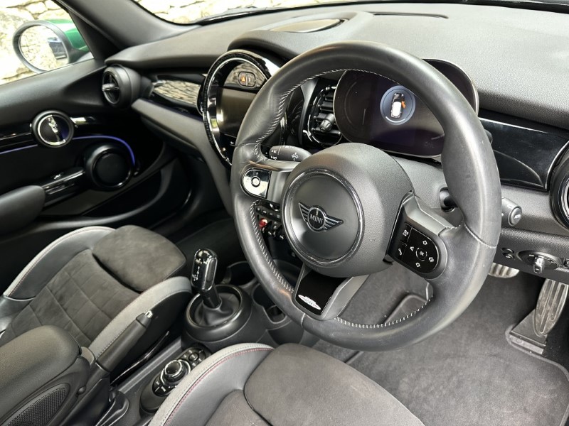 2023 (73) MINI HATCHBACK 1.5 Cooper Sport Premium 5dr Auto 5805976